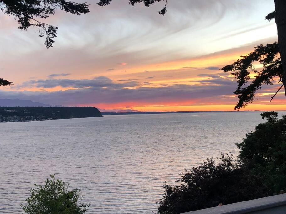 Waterfront, Sunsets And Mountains Villa Port Townsend Bagian luar foto